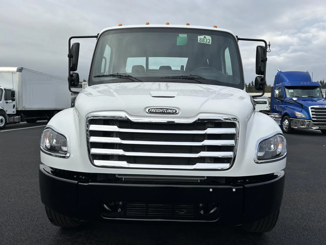 2025 Freightliner M2 106 in Mount Vernon, WA — photo 5