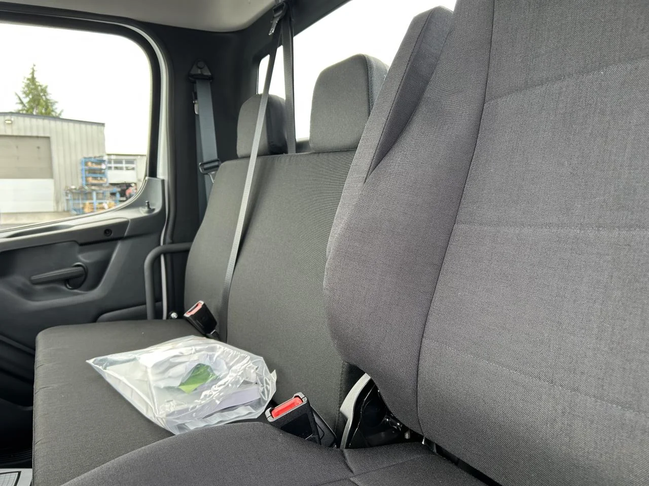 2025 Freightliner M2 106 - image 6