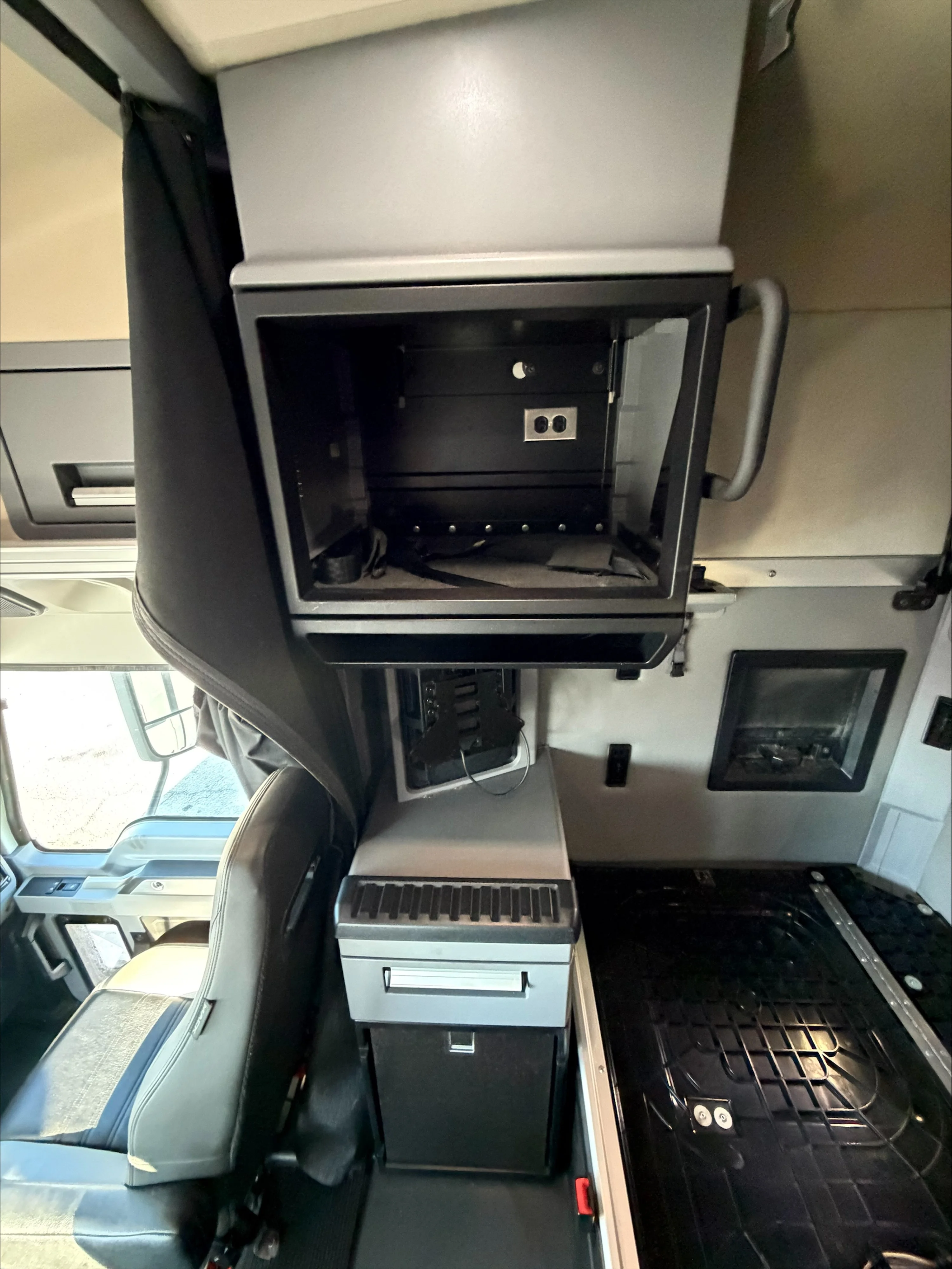 2019 Mack Anthem in SAVANNAH, GA — photo 11