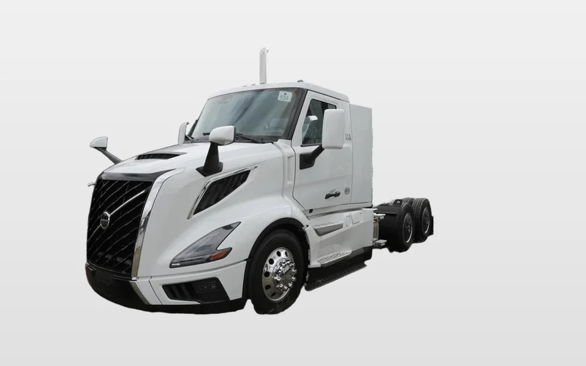 2025 Volvo - image 1