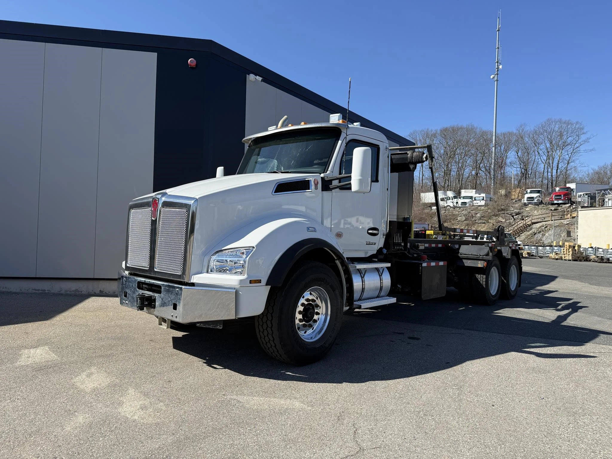 2025 Kenworth T880 in Hermon, ME