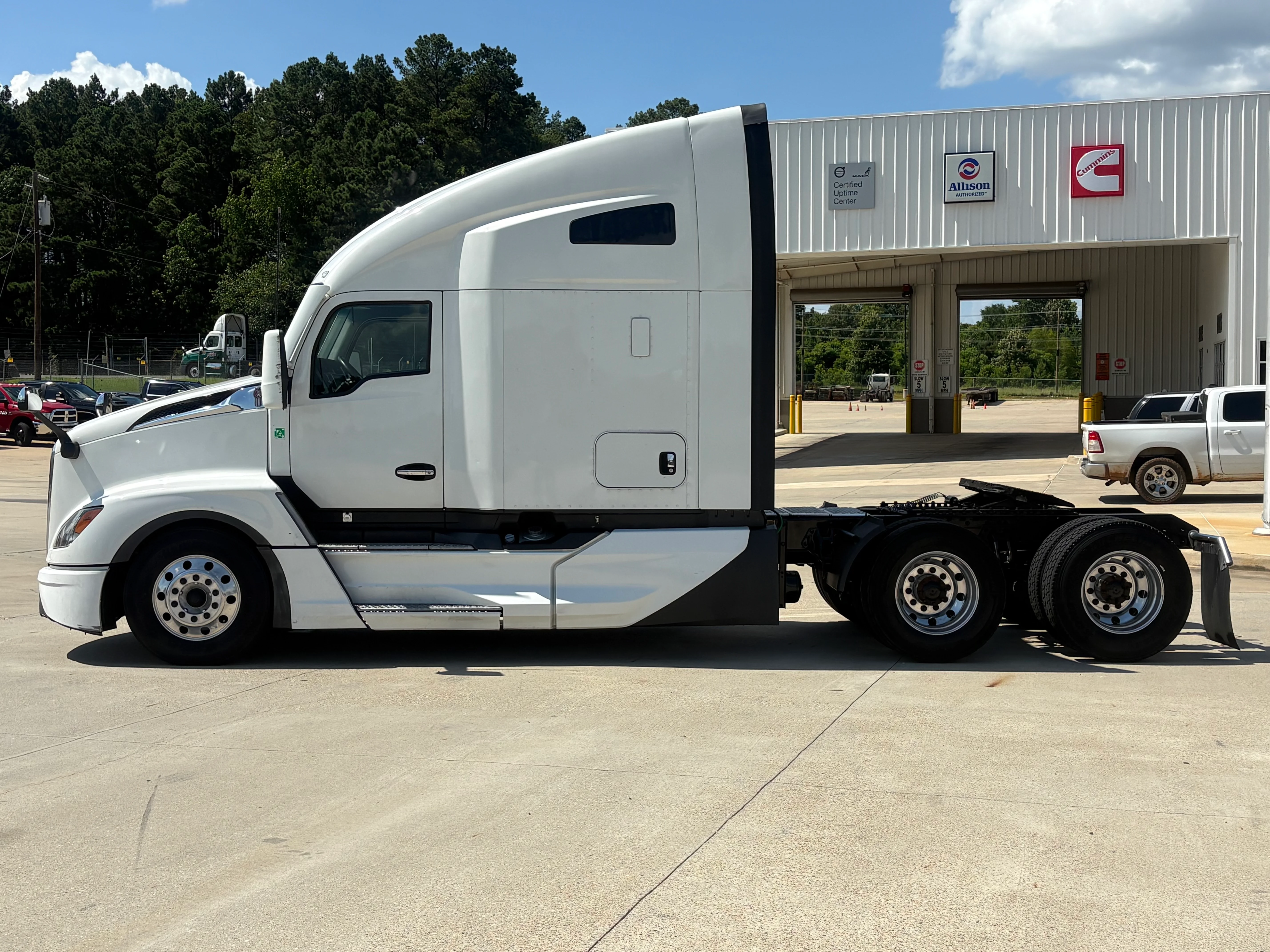 2022 Kenworth T680 in Shreveport, LA — photo 3