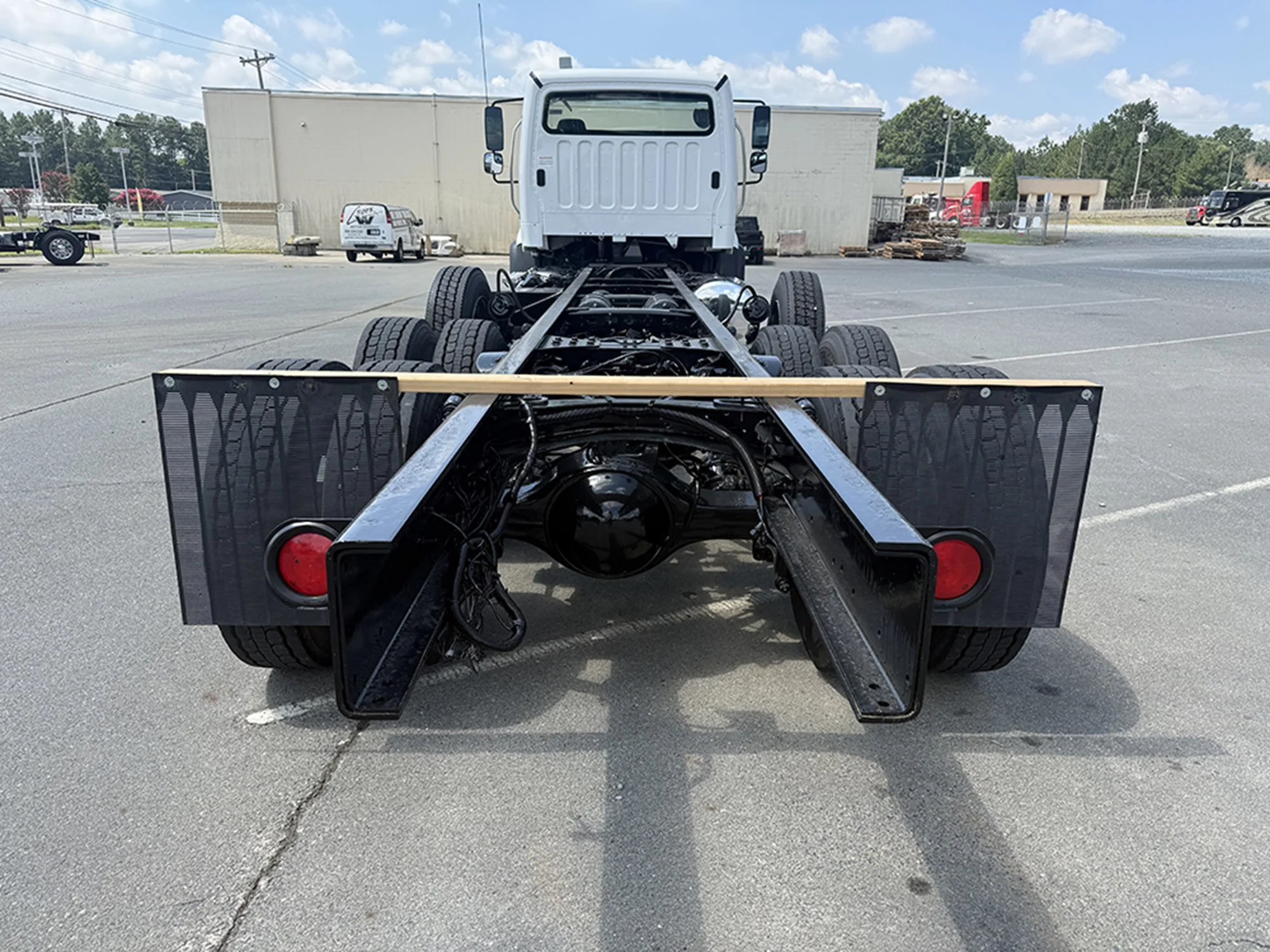 2016 Freightliner 108SD — photo 5