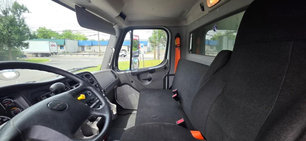 2020 Freightliner M2 106 in Bensalem, PA — photo 8