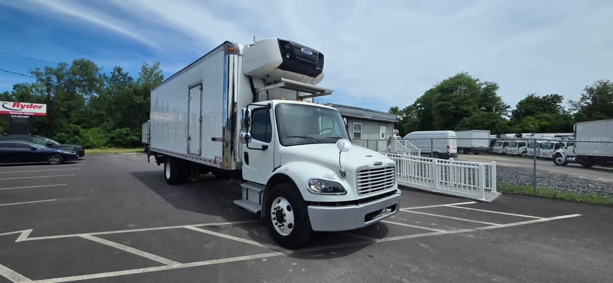 2020 Freightliner M2 106 in Bensalem, PA — photo 3
