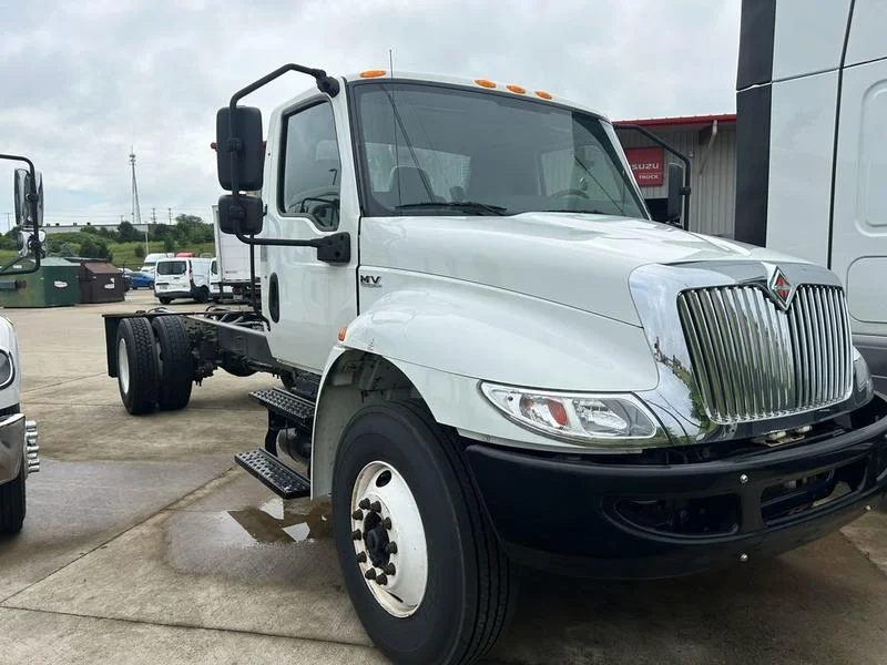 2021 International MV in Walton, KY — photo 3