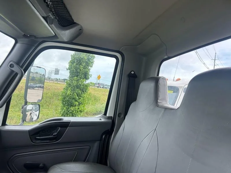 2021 International MV in Walton, KY — photo 10