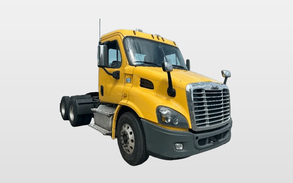 2019 Freightliner - image 1