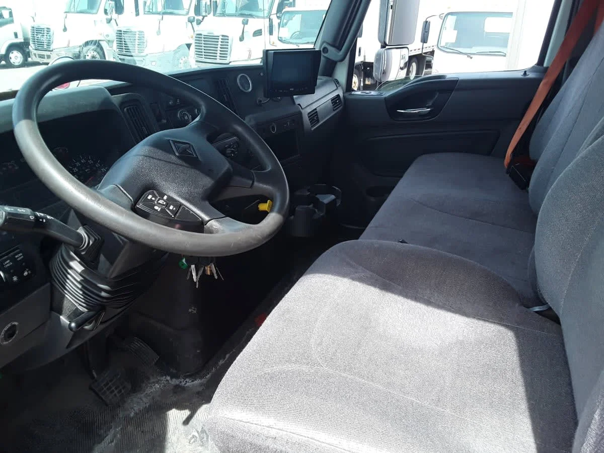 2020 International MV - image 7