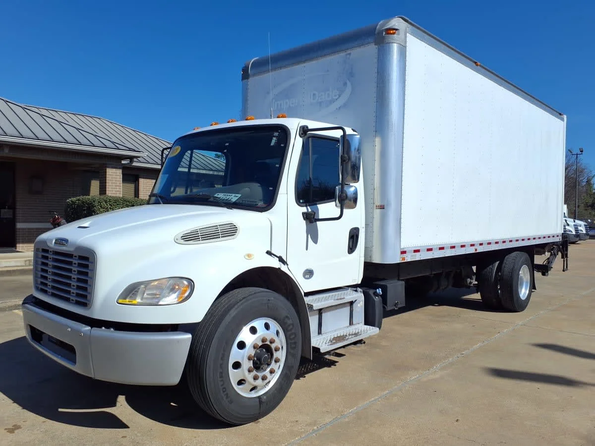 2018 Freightliner M2 106 in Houston, TX