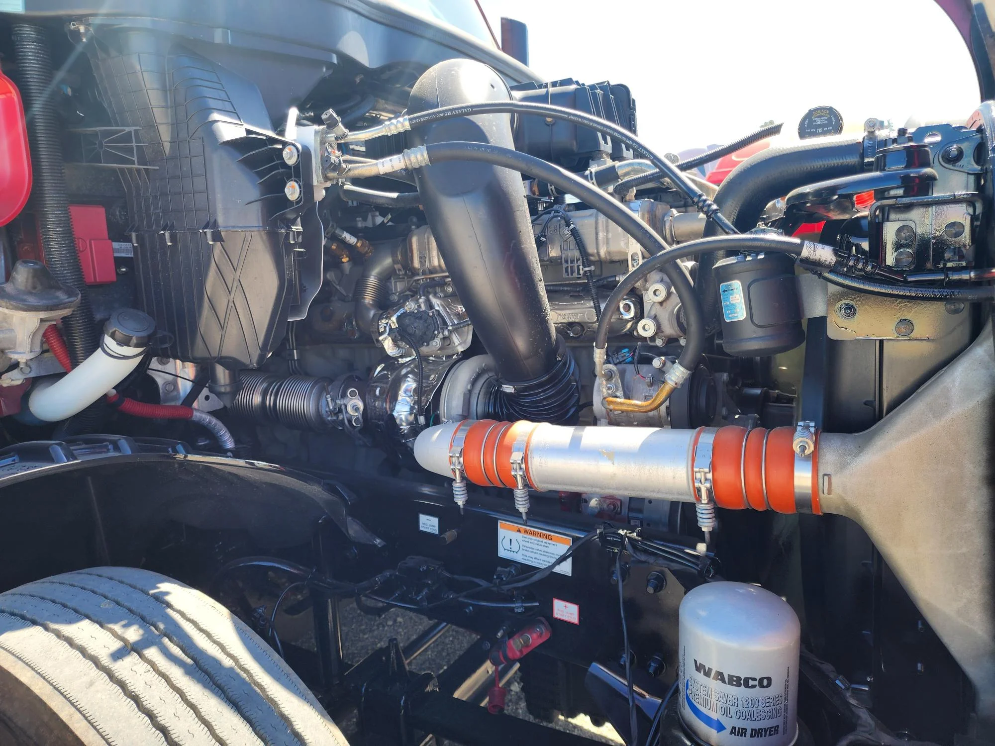 2023 Freightliner Cascadia in Fresno, CA — photo 12