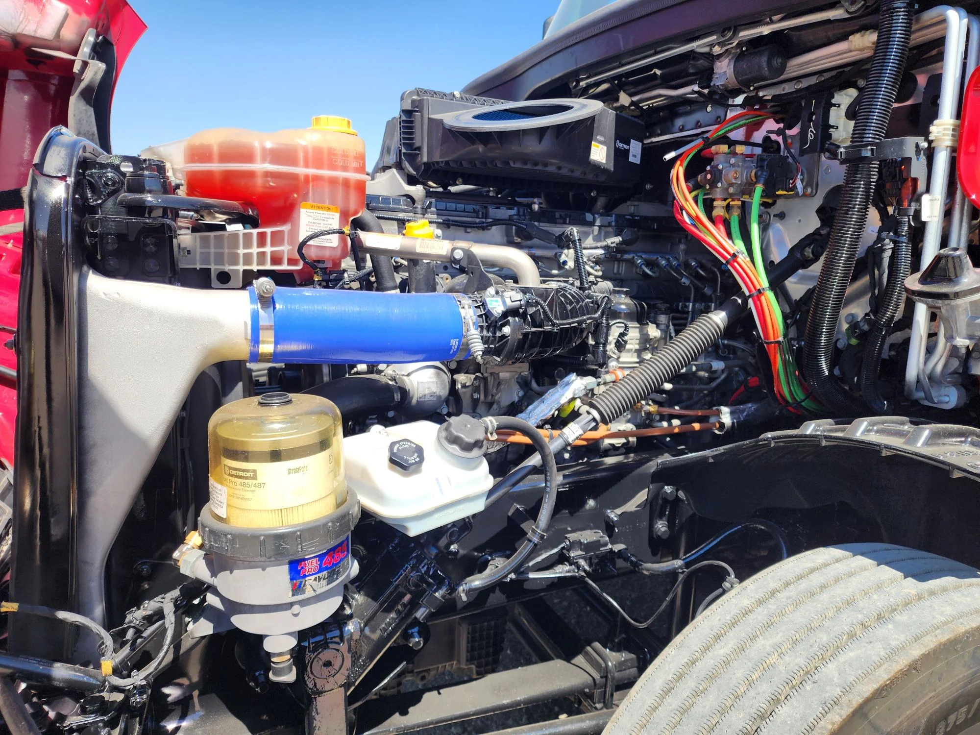 2023 Freightliner Cascadia in Fresno, CA — photo 11