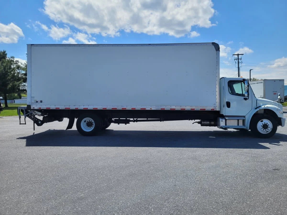 2019 Freightliner M2 106 in Allentown, PA — photo 13