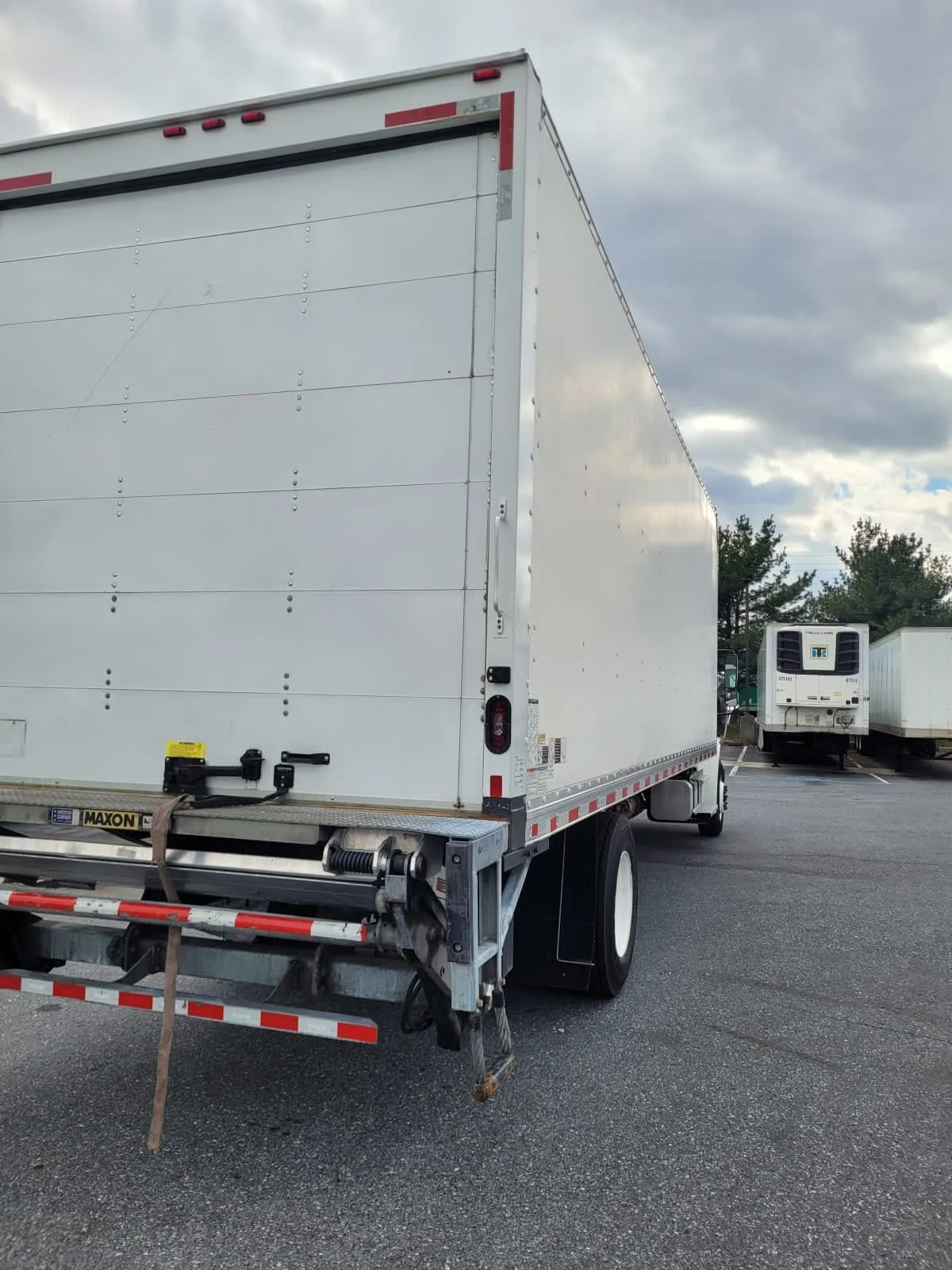 2019 Freightliner M2 106 in Allentown, PA — photo 4