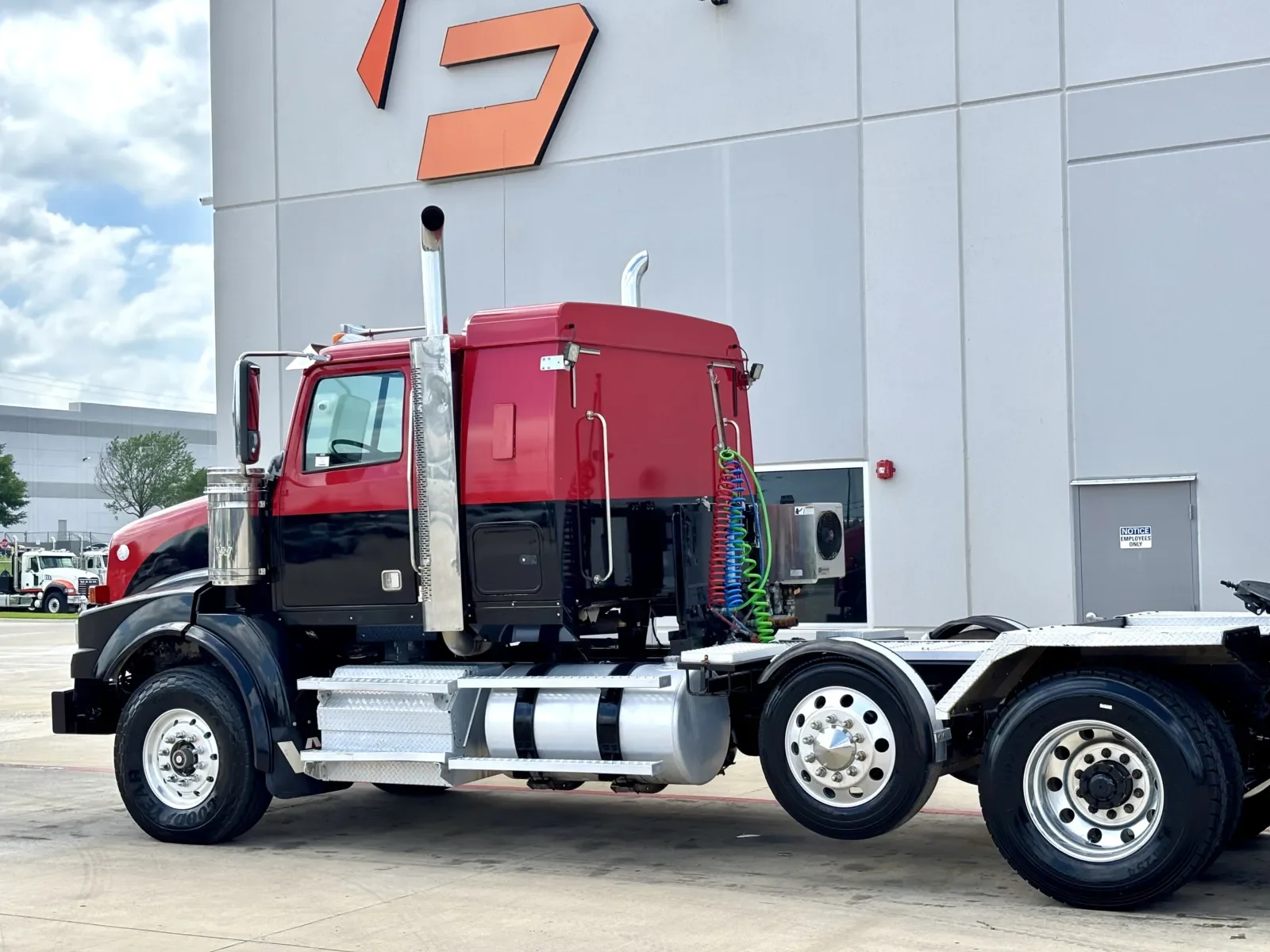 2015 Western Star 4900 in Hutchins, TX — photo 8