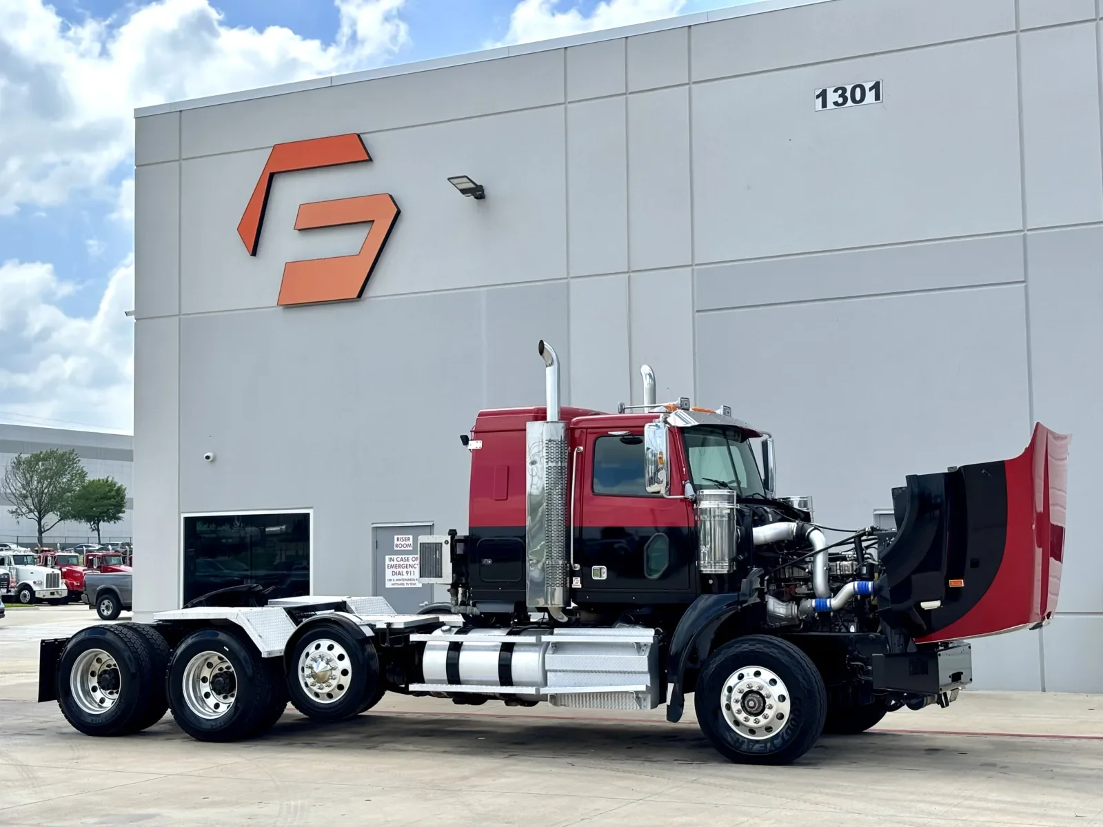 2015 Western Star 4900 in Hutchins, TX — photo 9