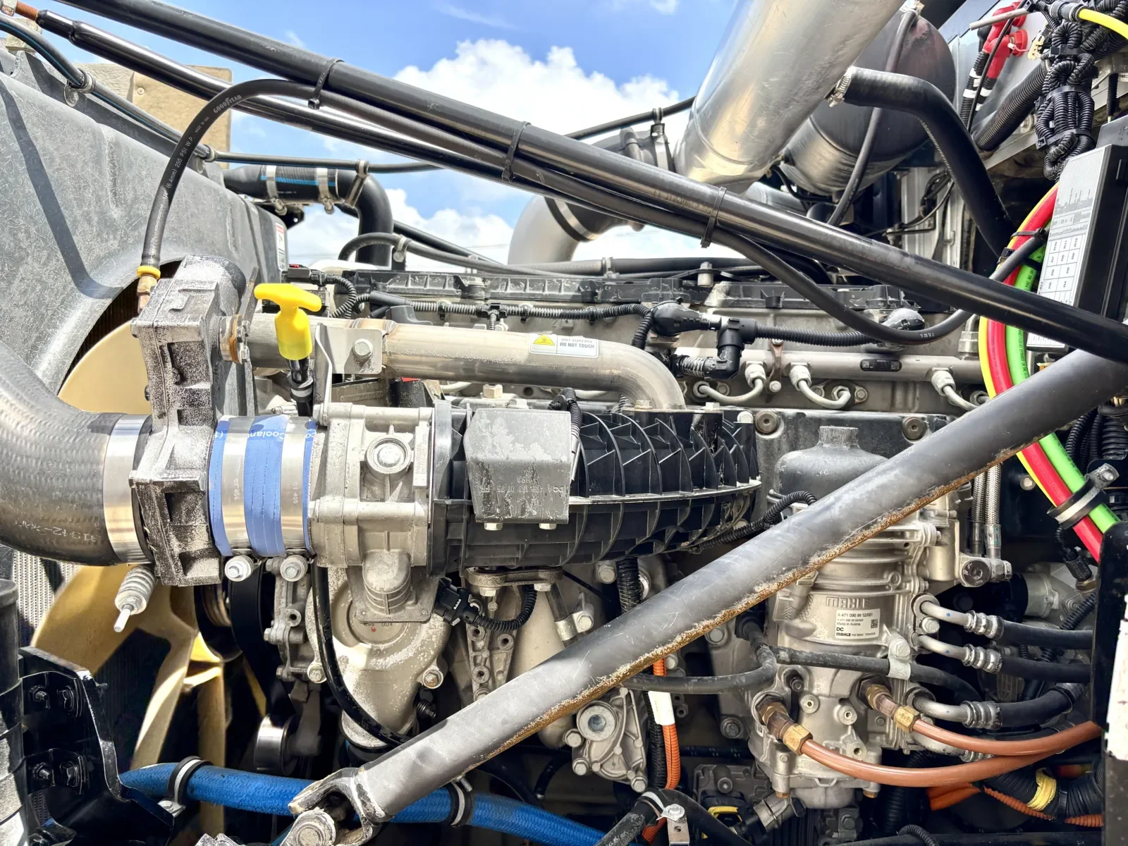 2015 Western Star 4900 in Hutchins, TX — photo 13