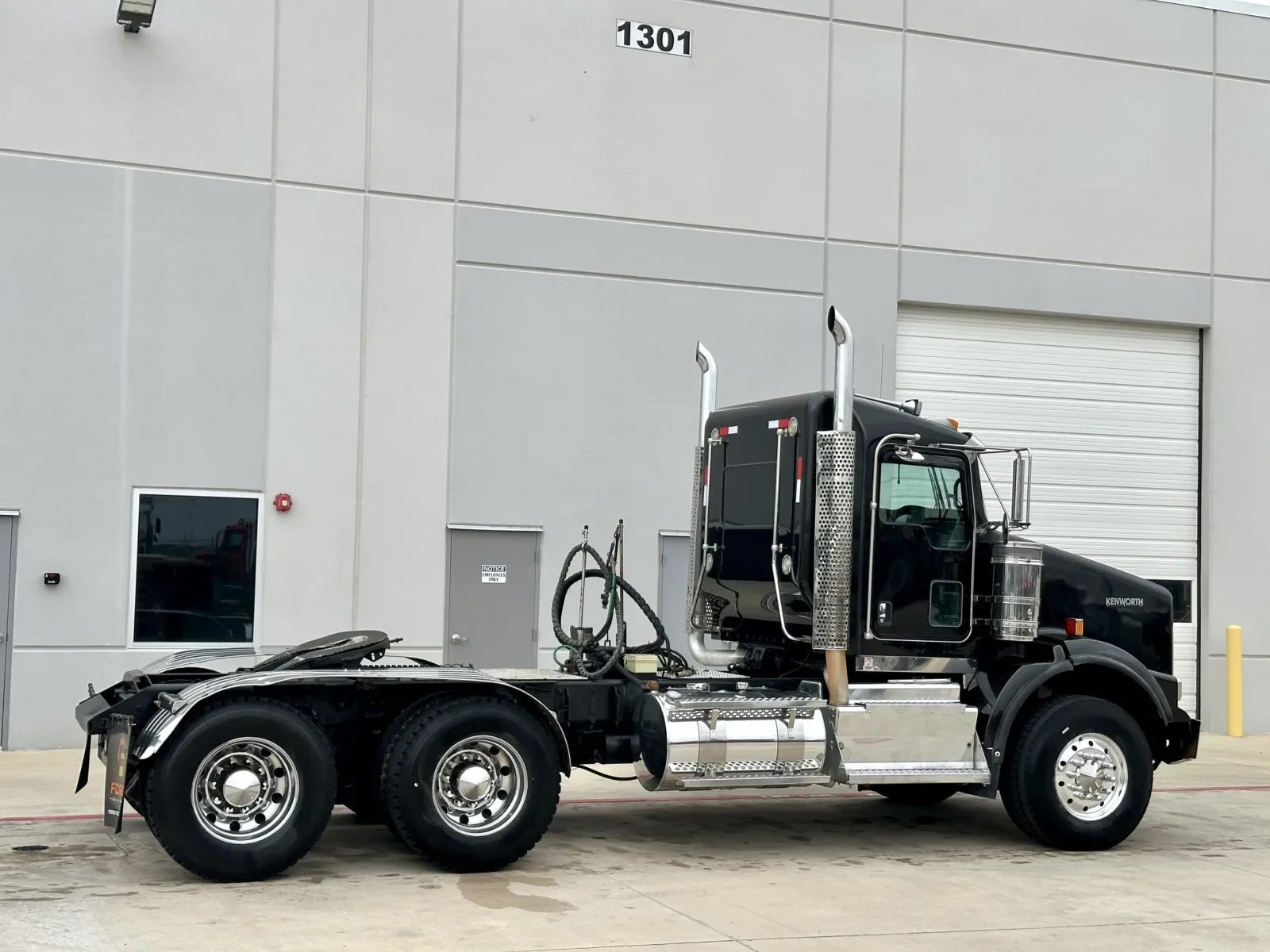 2015 Kenworth T800 - image 5