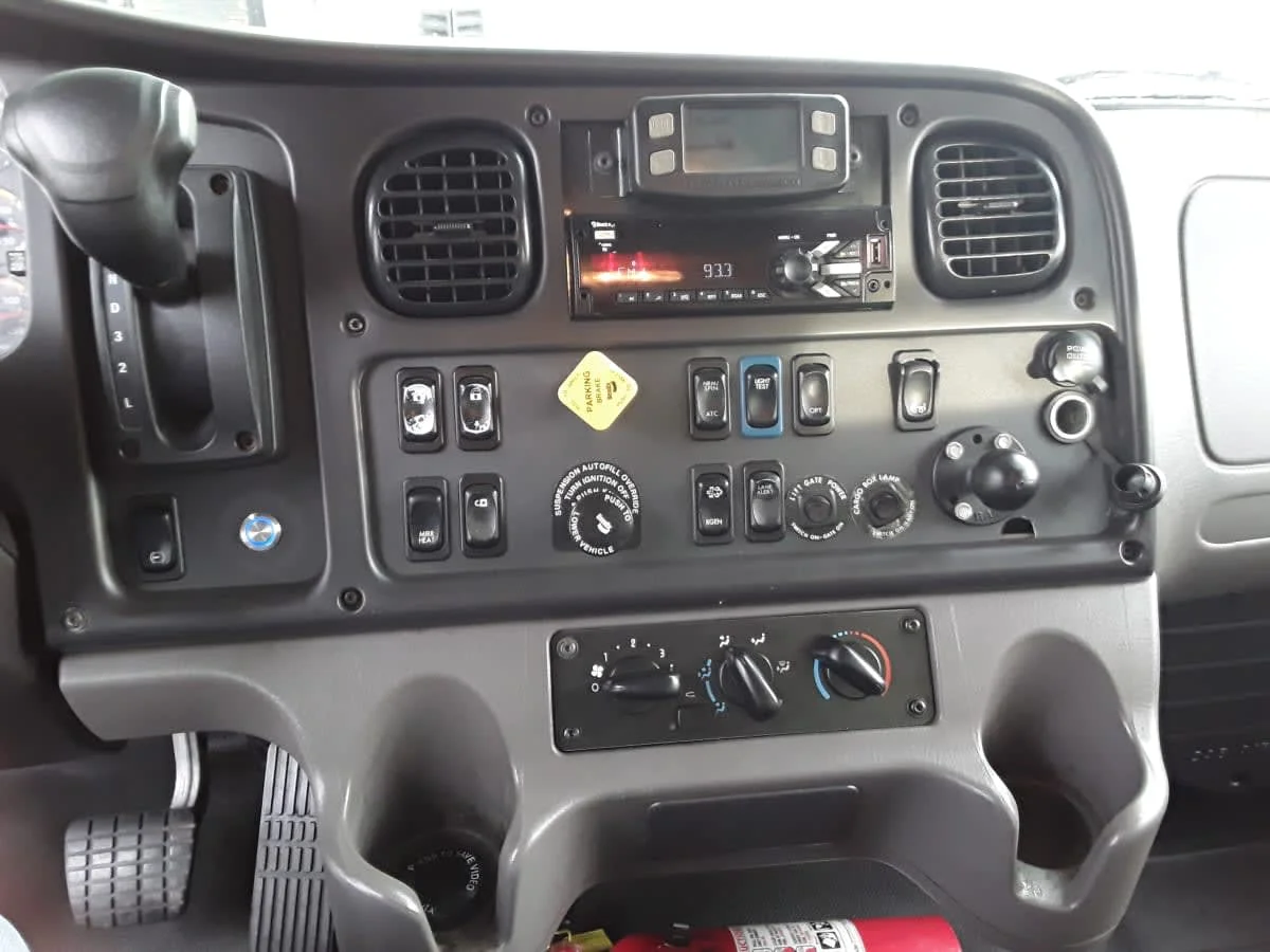 2020 Freightliner M2 106 in Hilliard, OH — photo 15