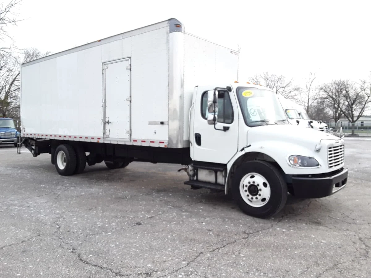2020 Freightliner M2 106 in Hilliard, OH — photo 3