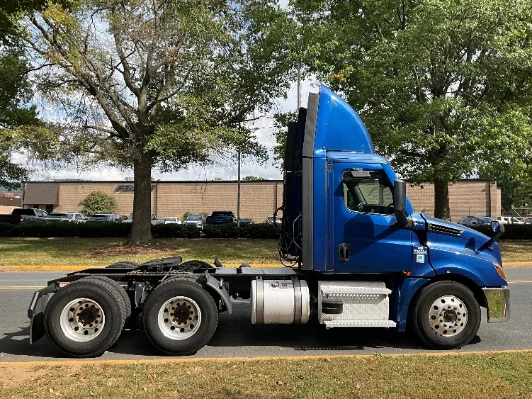 2021 Freightliner in Reading, PA — photo 8
