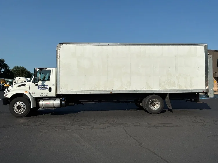 2019 International 4300 in Monmouth Junction, NJ — photo 4