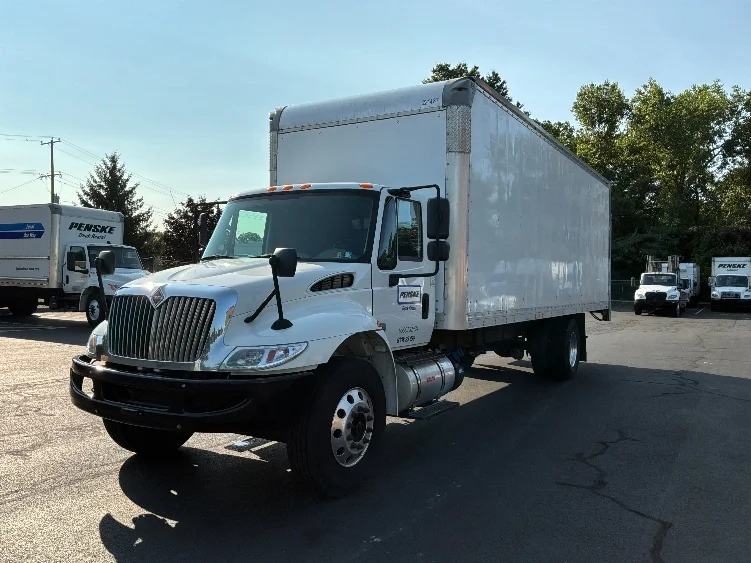 2019 International 4300 in Monmouth Junction, NJ — photo 3