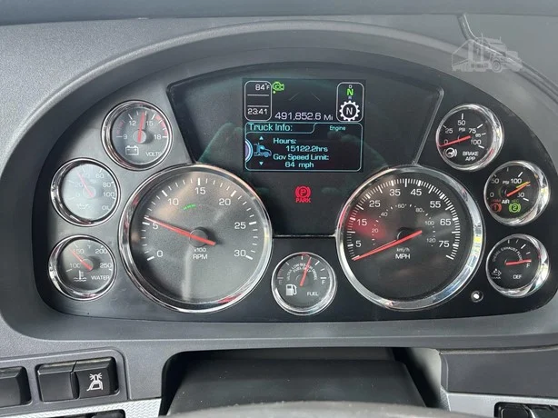 2022 Kenworth T680 in Portland, OR — photo 14
