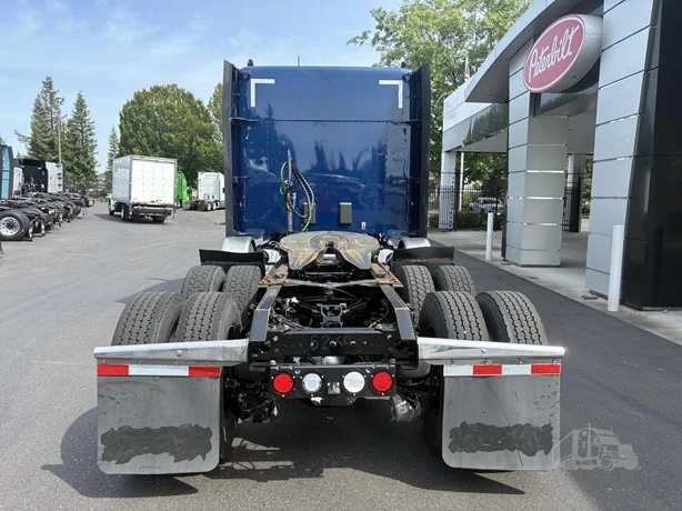 2022 Kenworth T680 in Portland, OR — photo 4