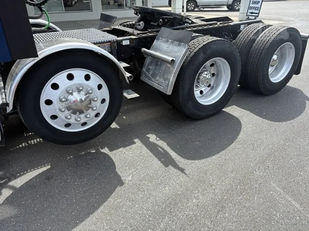 2022 Kenworth T680 in Portland, OR — photo 5