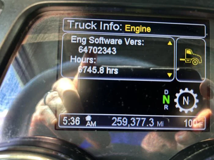 2022 Peterbilt 579 - image 40