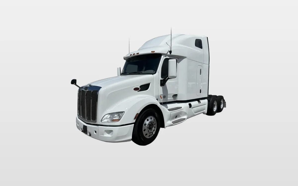 2022 Peterbilt 579 - image 1