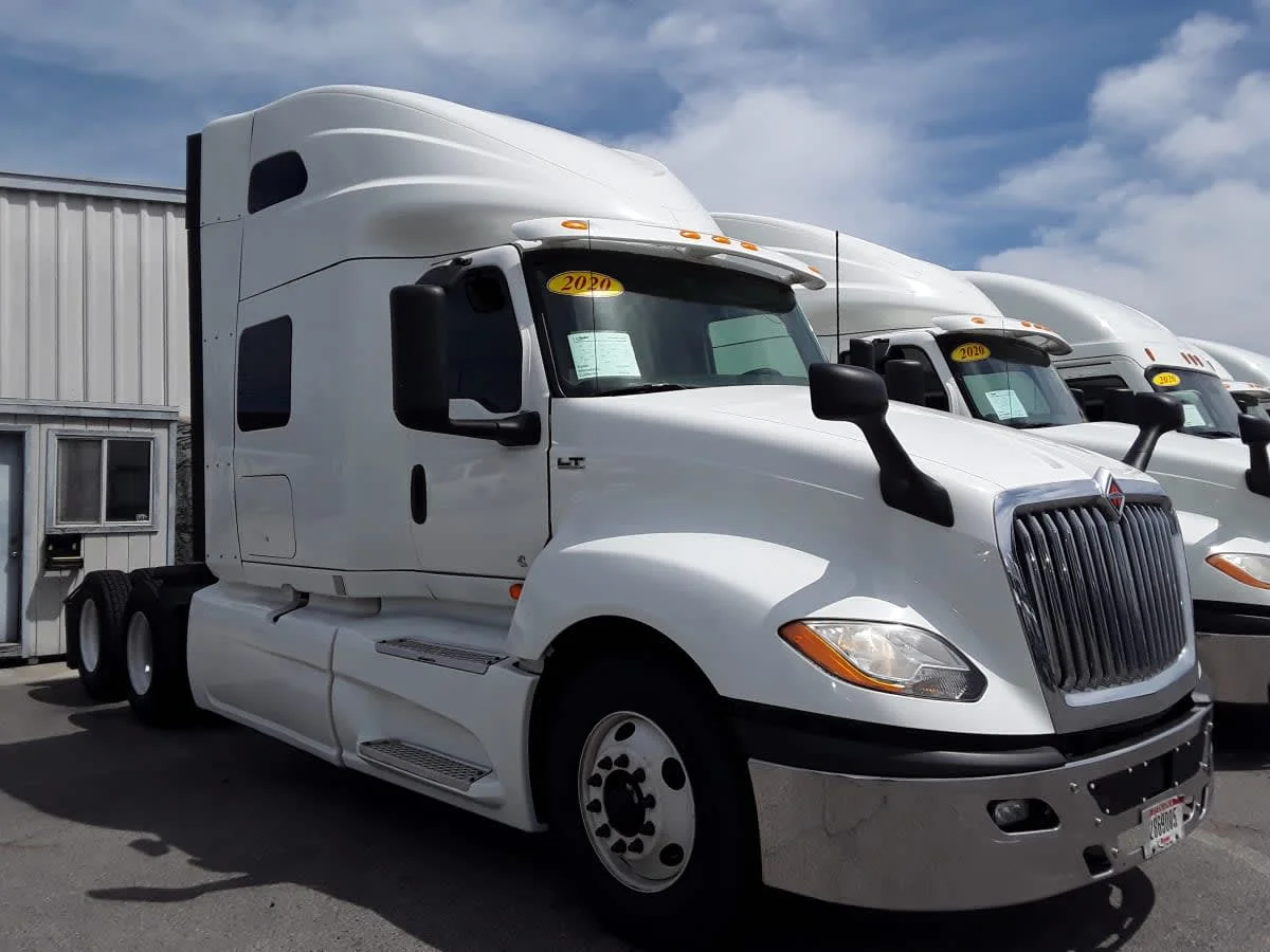 2020 International LT in Montebello, CA — photo 3