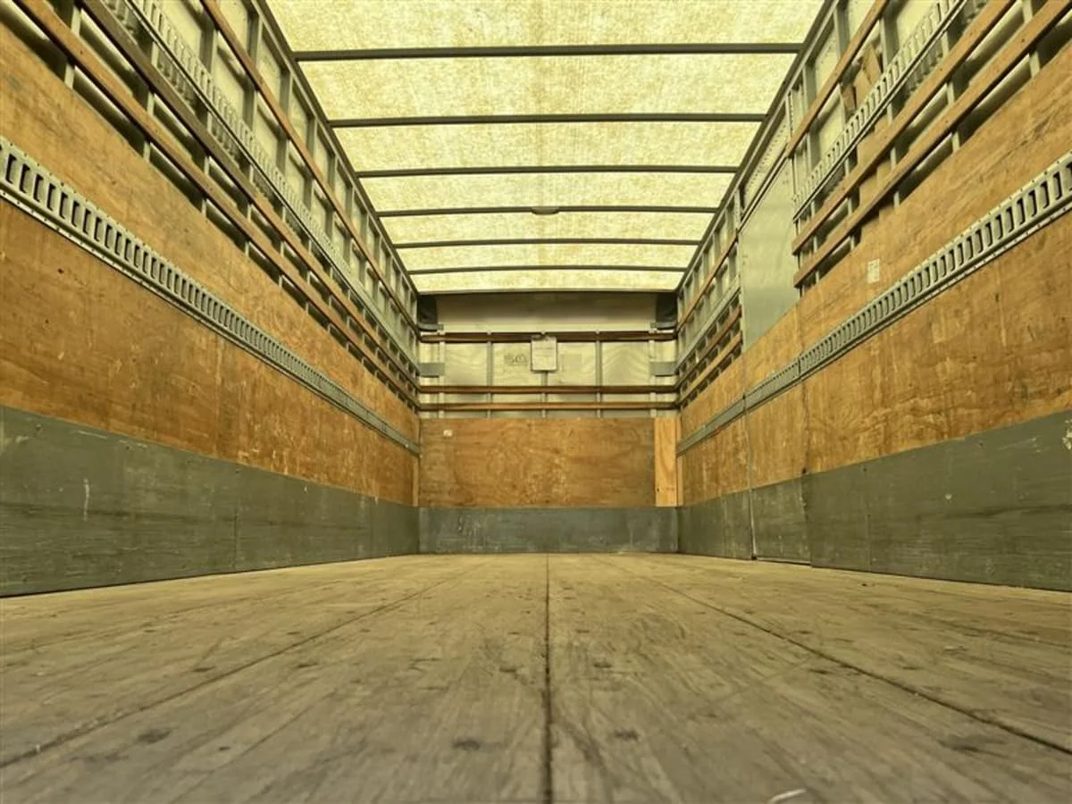 2016 Freightliner M2 106 - image 8