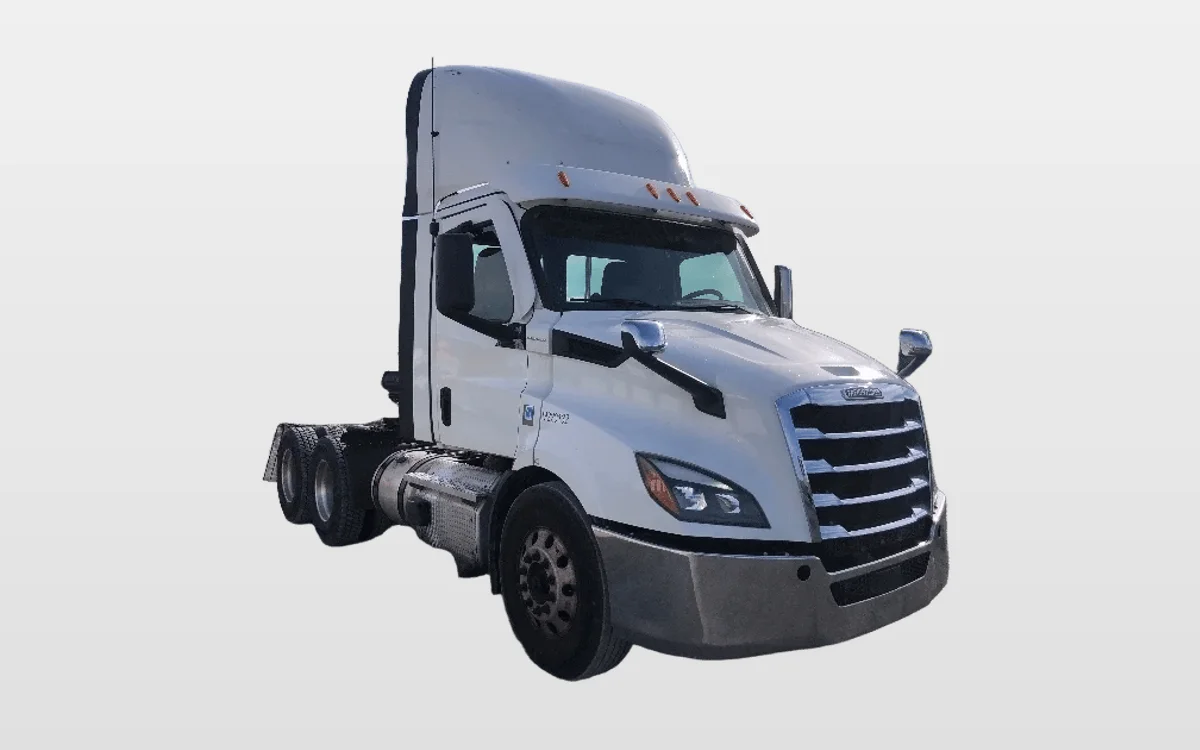 2021 Freightliner Cascadia - image 1