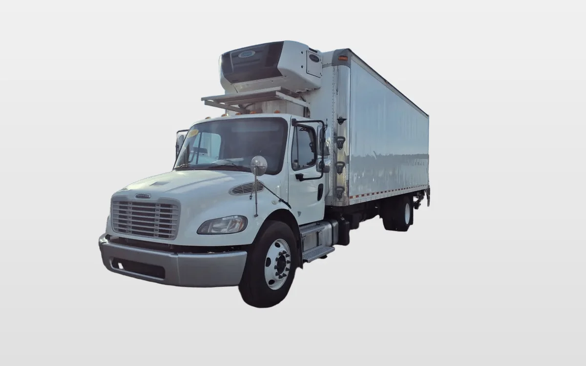 2018 Freightliner M2 106 - image 1
