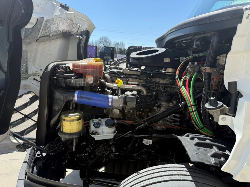 2021 Freightliner Cascadia - image 13