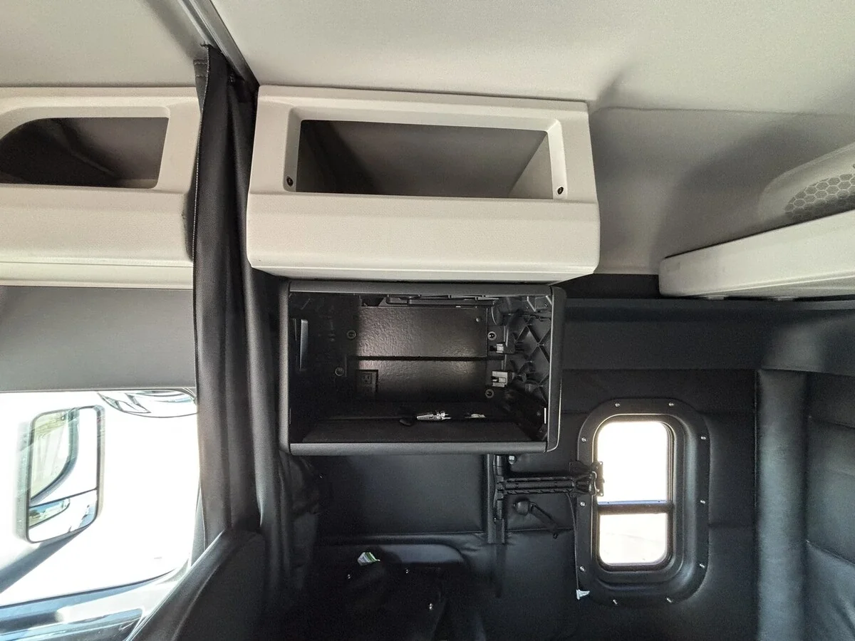 2026 Freightliner Cascadia - image 30