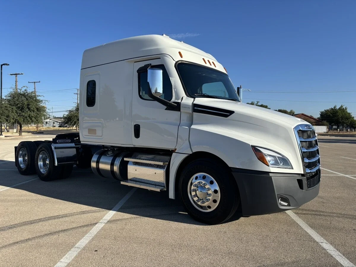 2026 Freightliner Cascadia - image 8