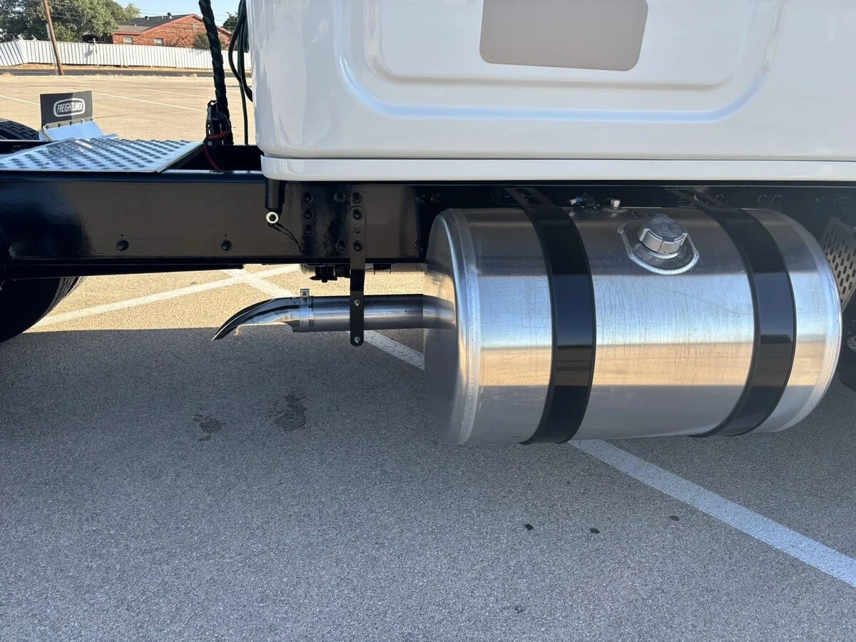 2026 Freightliner Cascadia - image 17