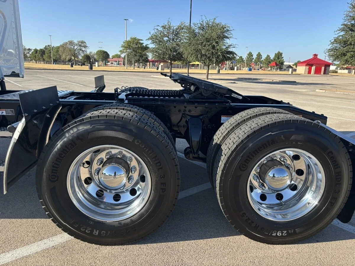 2026 Freightliner Cascadia - image 14