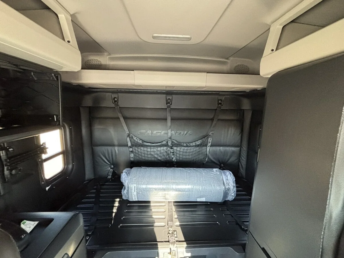 2026 Freightliner Cascadia - image 29