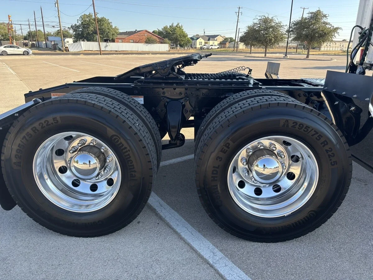 2026 Freightliner Cascadia - image 16