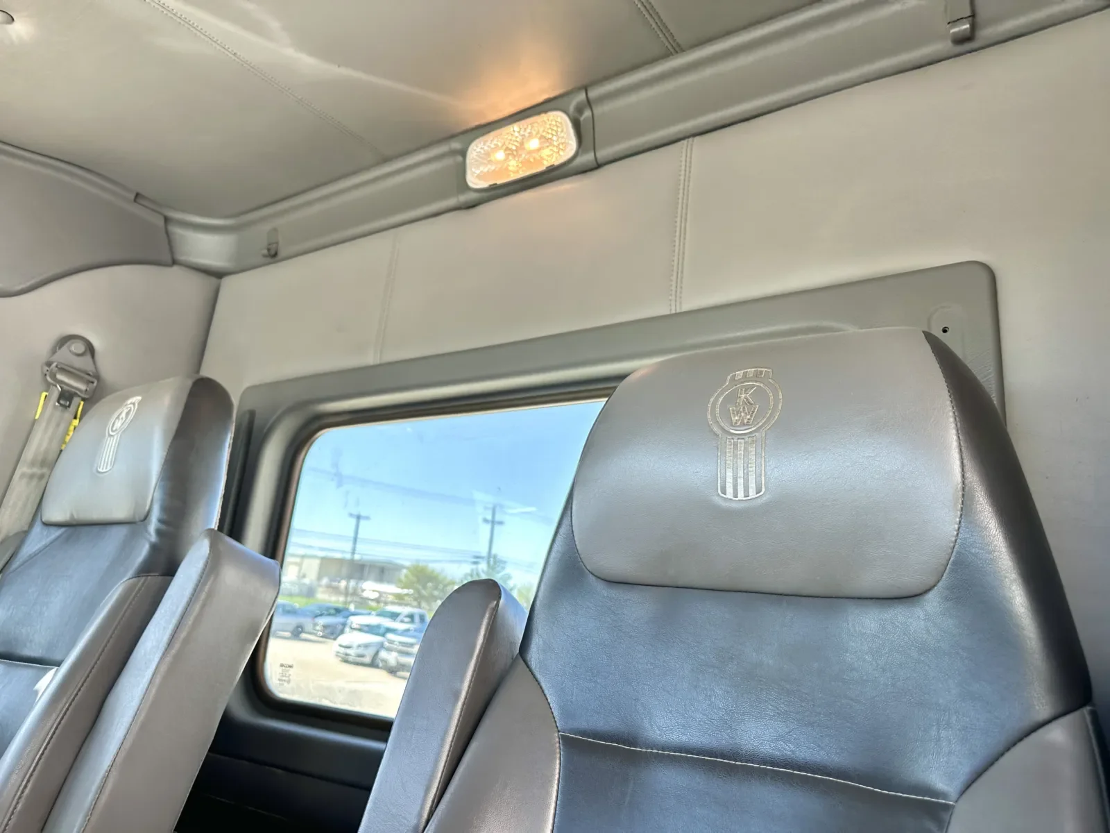 2019 Kenworth W900 - image 20