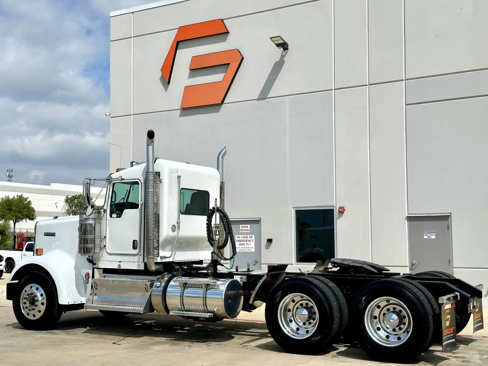 2019 Kenworth W900 in Hutchins, TX — photo 6