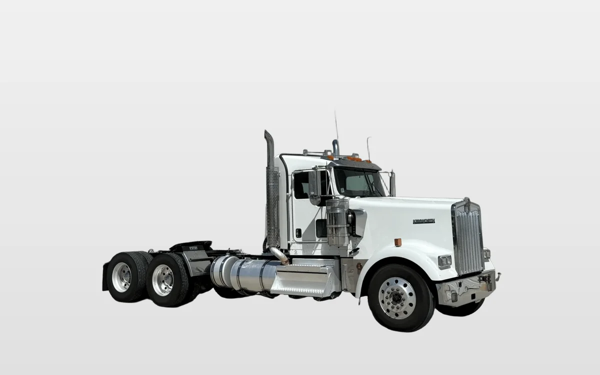 2019 Kenworth W900 - image 1