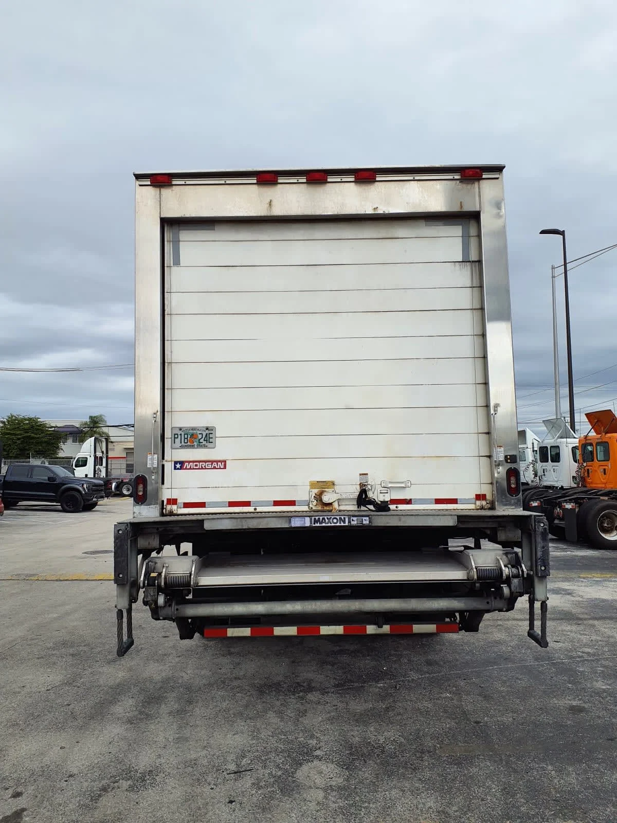 2019 Freightliner M2 106 in Miami, FL — photo 5