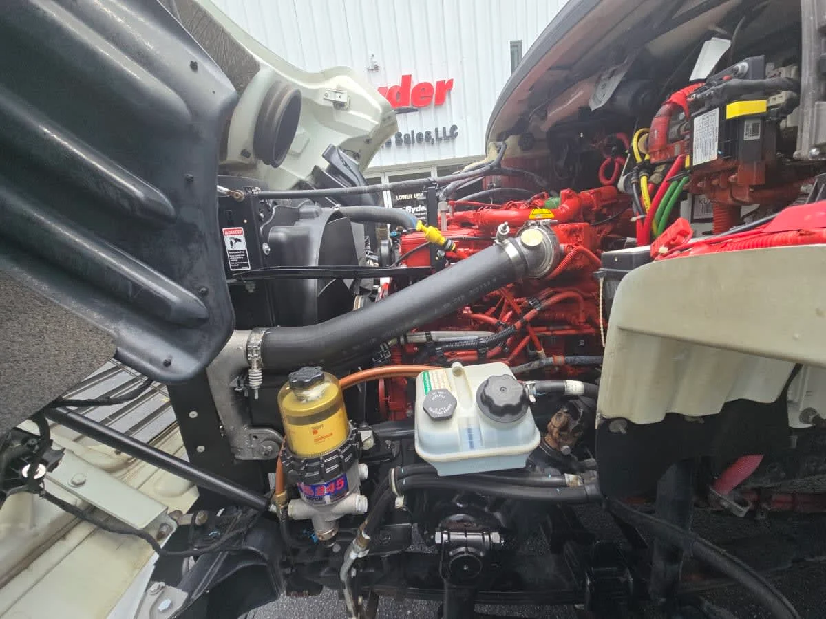 2019 Freightliner M2 106 in Doraville, GA — photo 10