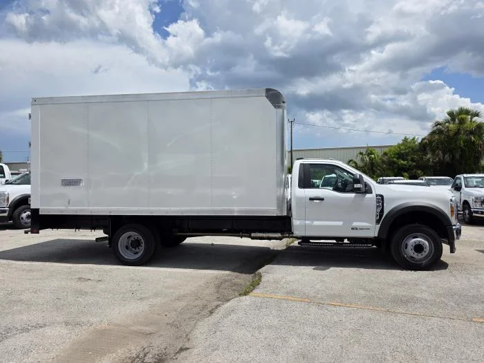 2026 Ford F-550 — photo 5