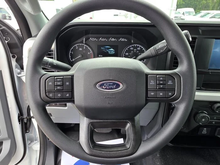 2026 Ford F-550 — photo 12